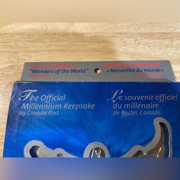 Canada 🍁official millennium keepsake. Only missing postcard from the set - Picture 5 of 5